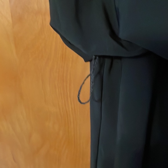 NWOT, Tiana B, sleeveless jumpsuit, so flowy and fun.  Size S - Picture 6 of 7